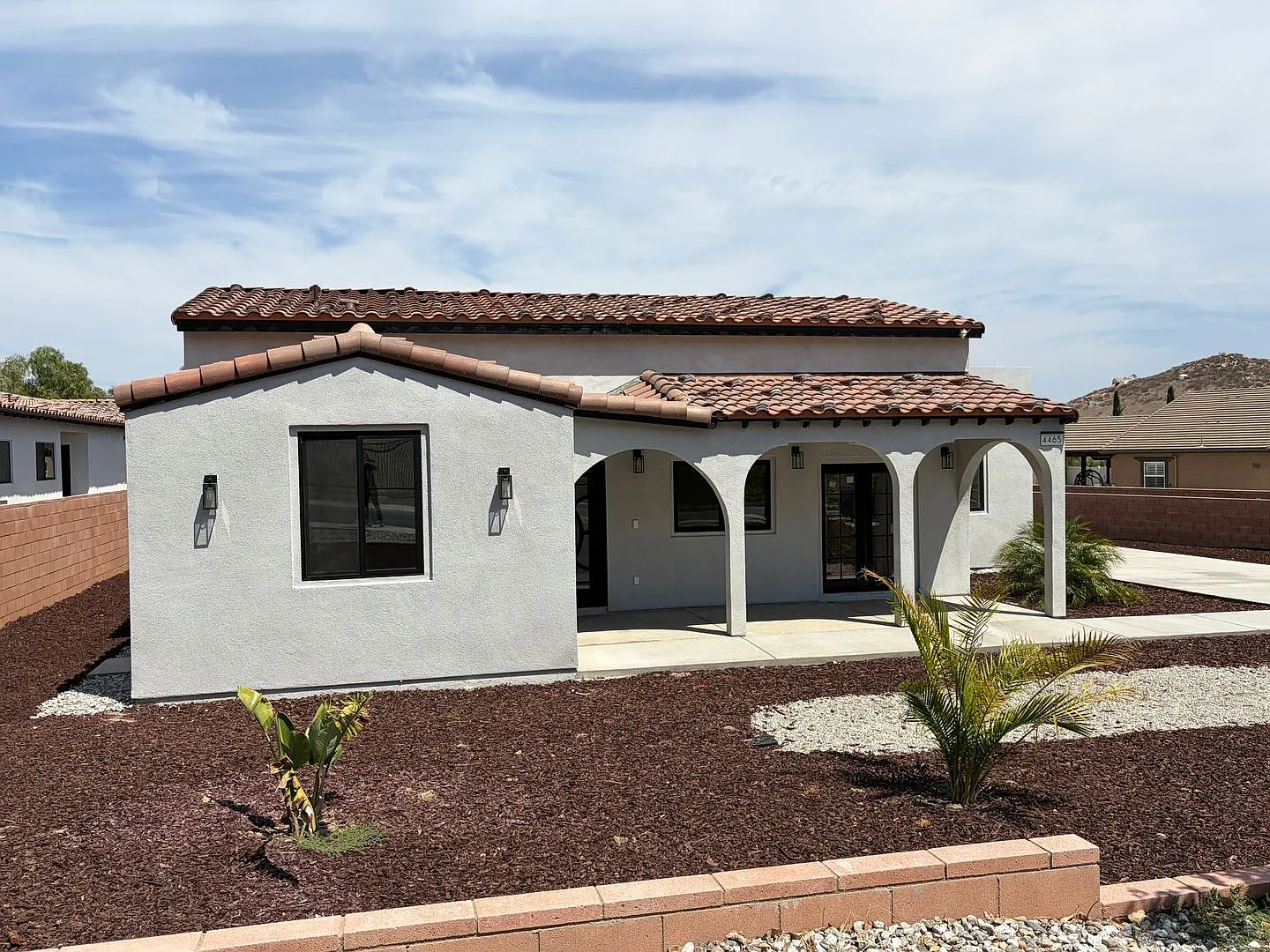 4 bed, 3.0 bath, 2828 sqft, $4,500 — Photo 3