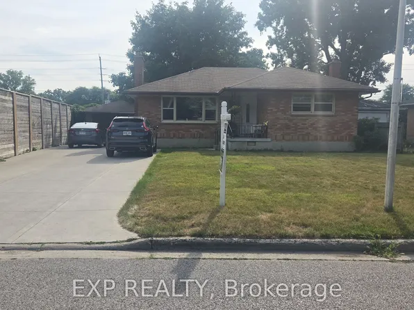 21 Irving Pl, London, ON N5V 2H6