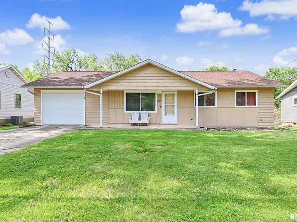 5133 N Montclair Ave, Peoria Heights, IL 61616