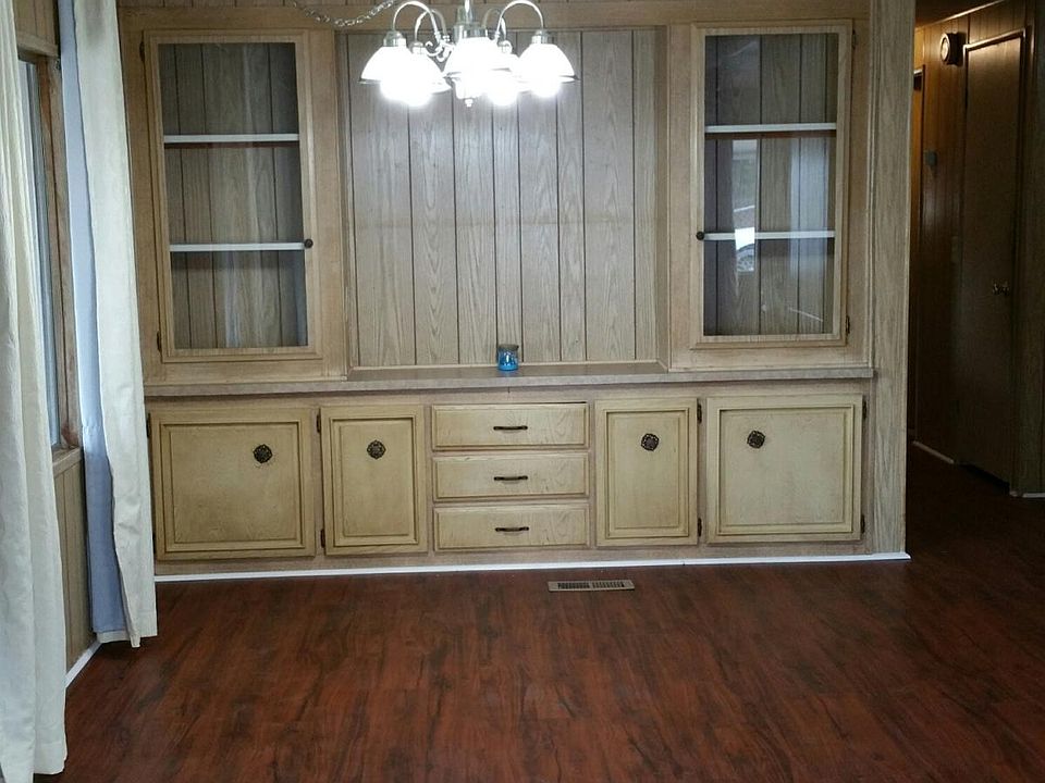 Dining area with built in cabinet
