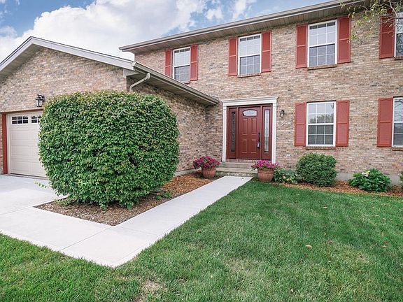 2nd image of 4605 Aspen Dr