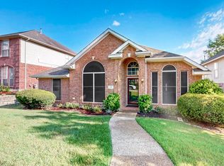 437 Vista Noche Dr, Lewisville, TX 75067