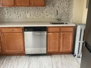 31 Herrick Rd #U3, Newton Center, MA 02459