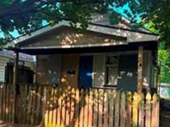 4088 E 72nd St, Cleveland, OH 44105