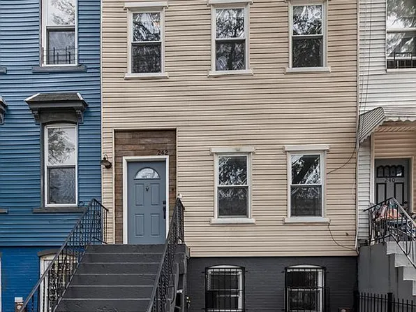 242 Woodbine St, Brooklyn, NY 11221