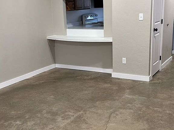 5th image of 530 E 14th St APT B