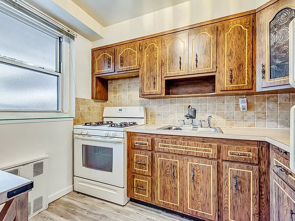 4th image of 35-31 85th St #3C