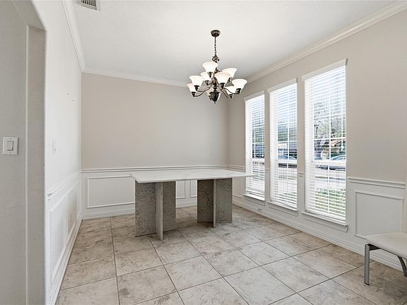 5th image of 14711 San Luis Rey Dr