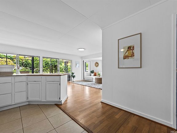 5th image of 614 Ululani St