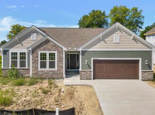 W218N16001 Tiger Lily Dr, Jackson, WI 53037