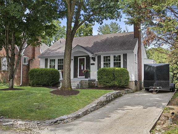 4th image of 114 Pickett Ave