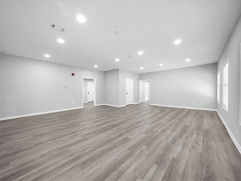 5399 Northland Dr NE #303 — Photo 10