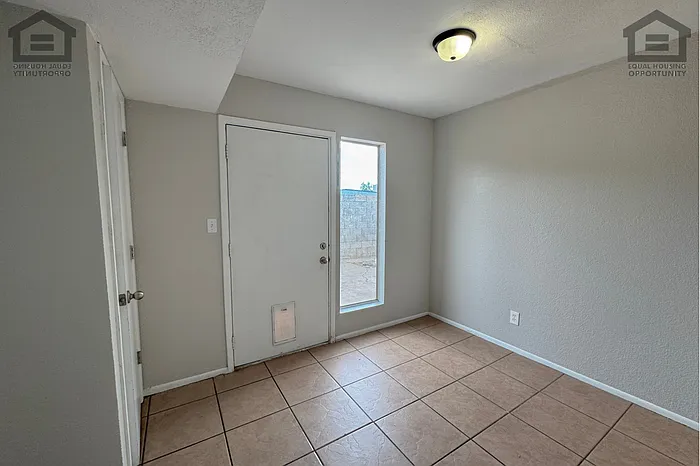 1765 E Pepper Cir #2 — Photo 16