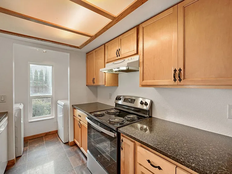 23613 112th Ave SE #J103 — Photo 8
