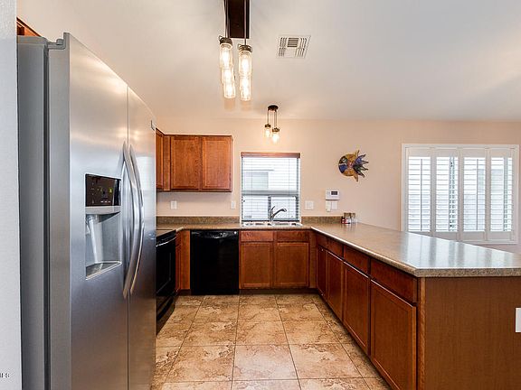 5th image of 9834 W Melinda Ln