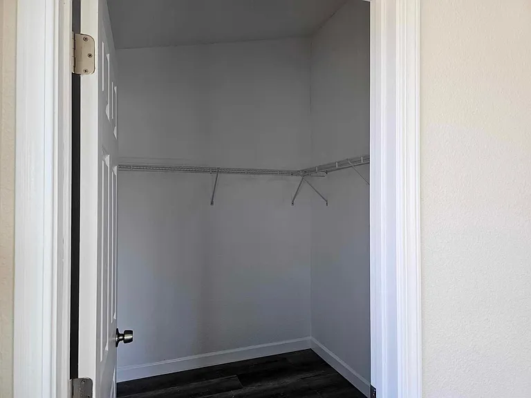 4417 Appleton St — Photo 1