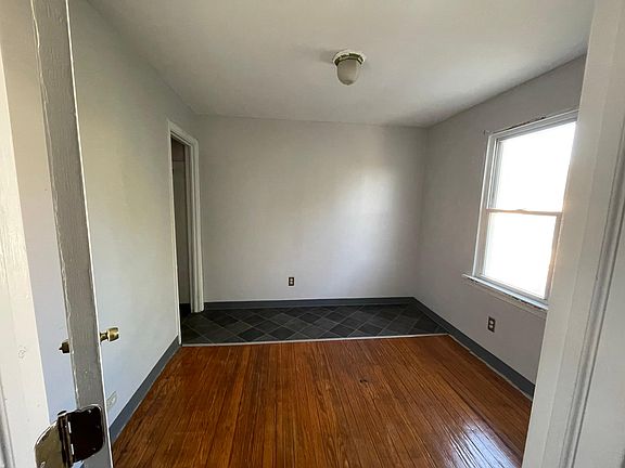 4th image of 4609 Beta Ave