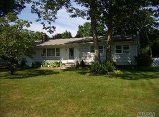 286 Tyler Ave, Miller Place, NY 11764