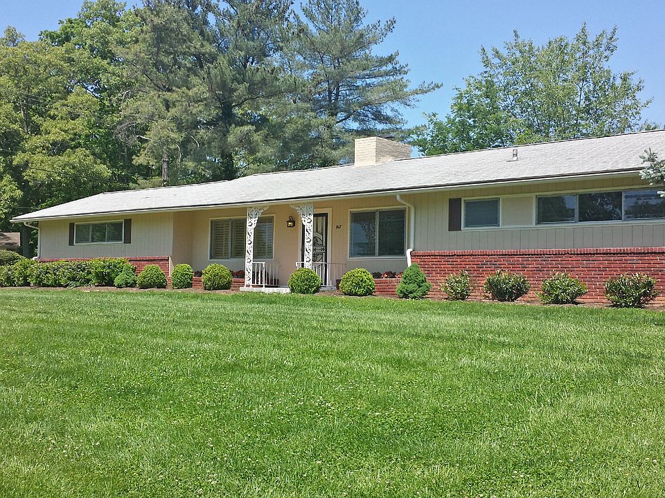 1st image of 7117 Hampshire Dr