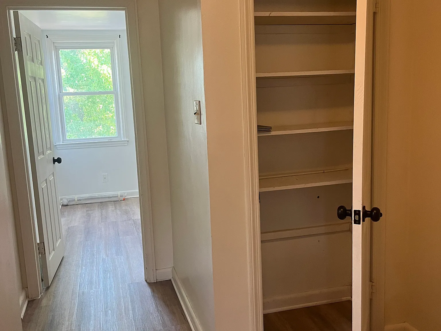 3 bed, 1125 sqft, $1,800 — Photo 2