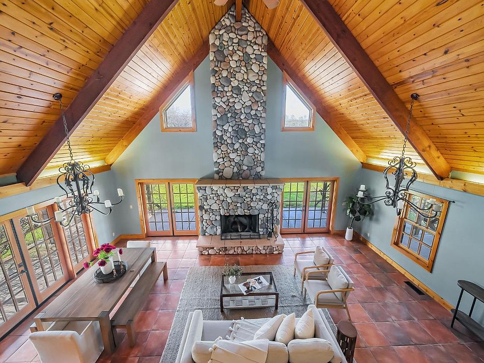 1st image of 16580 Daly Place
