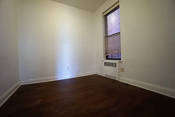 Rented by Compass | media 9