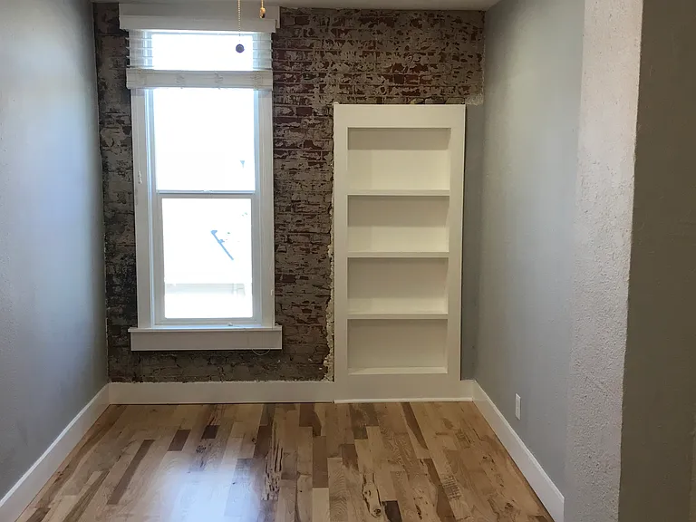 1045 W 14th Ave #205 — Photo 7