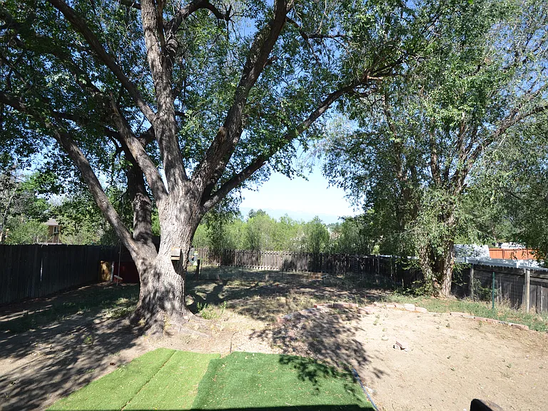 316 Poe Pl — Photo 24