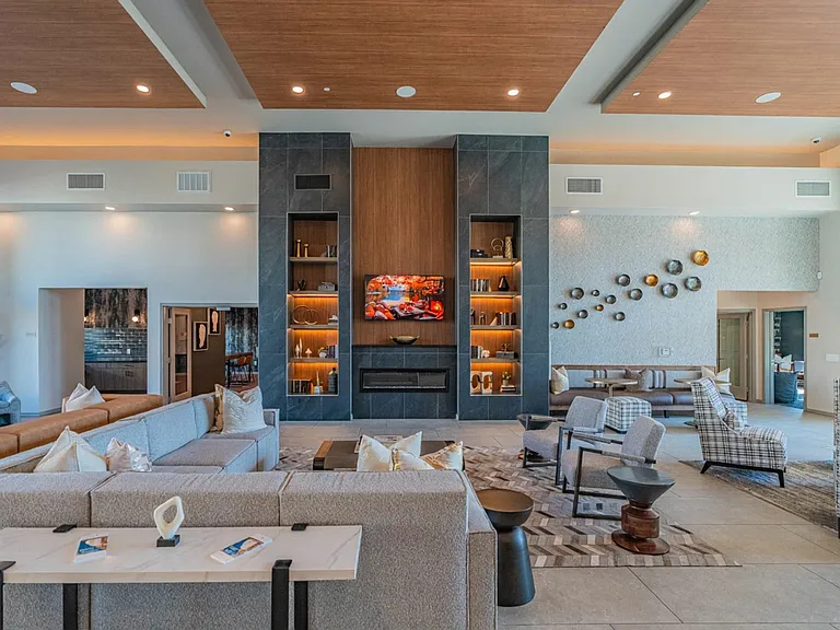 9456 W Georgia Ave #ID1369232P — Photo 22