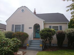 8349 Jones Ave NW, Seattle, WA 98117