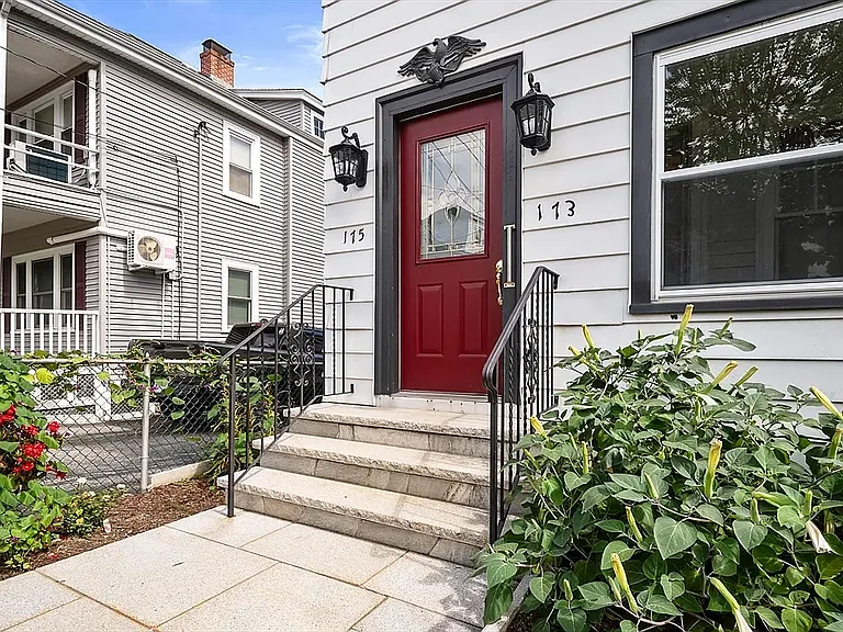 173 School St — Photo 2