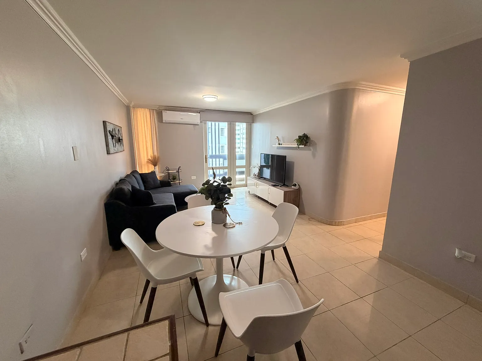 1 bed, 548 sqft, $1,900 — Photo 4