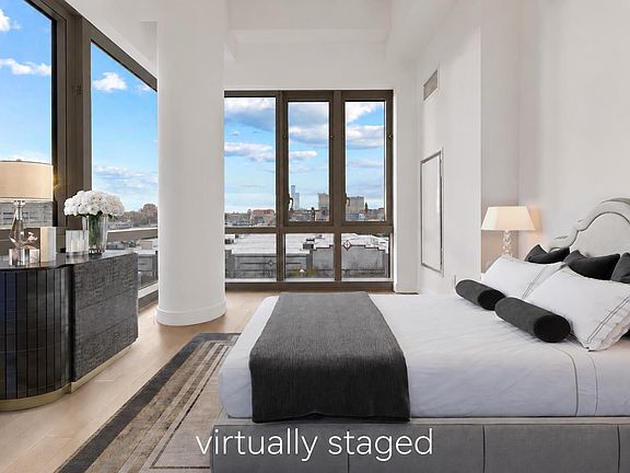 4th image of 75 Park Ln S #401