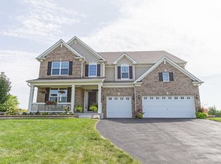 271 Reston Ln, Gilberts, IL 60136