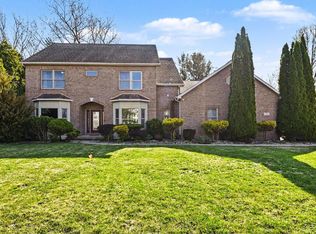 10 Cobblestone Pl, Saginaw, MI 48603