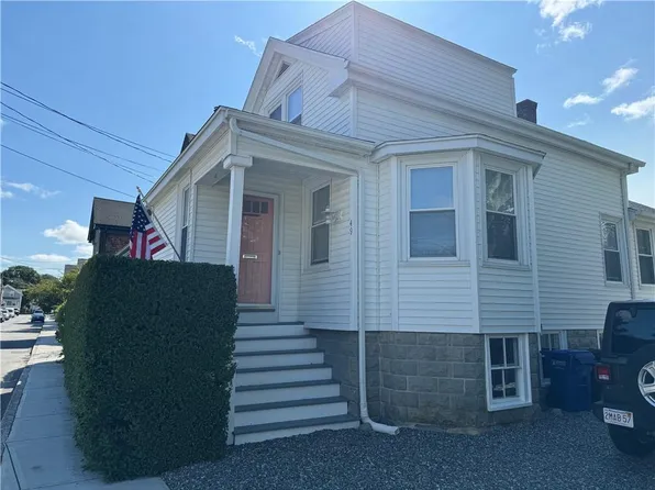 49 Connection St, Newport, RI 02840