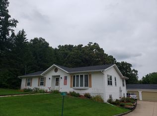 106 Maple St, Edgerton, WI 53534
