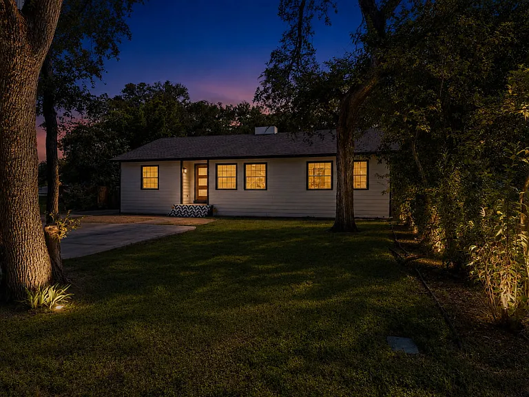 1804 Northwood Rd — Photo 33