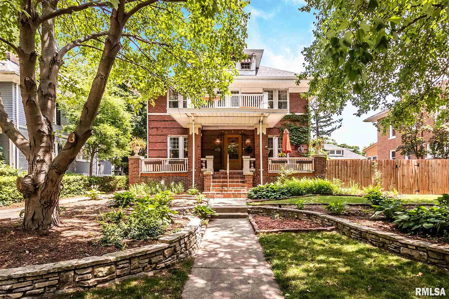 1106 N Parkside Dr photo 1