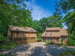 681 Norwich Ave, Colchester, CT 06415