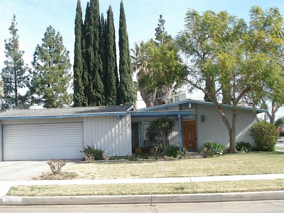 Front of home - Welcome