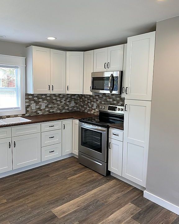 1st image of 118 Lowe St