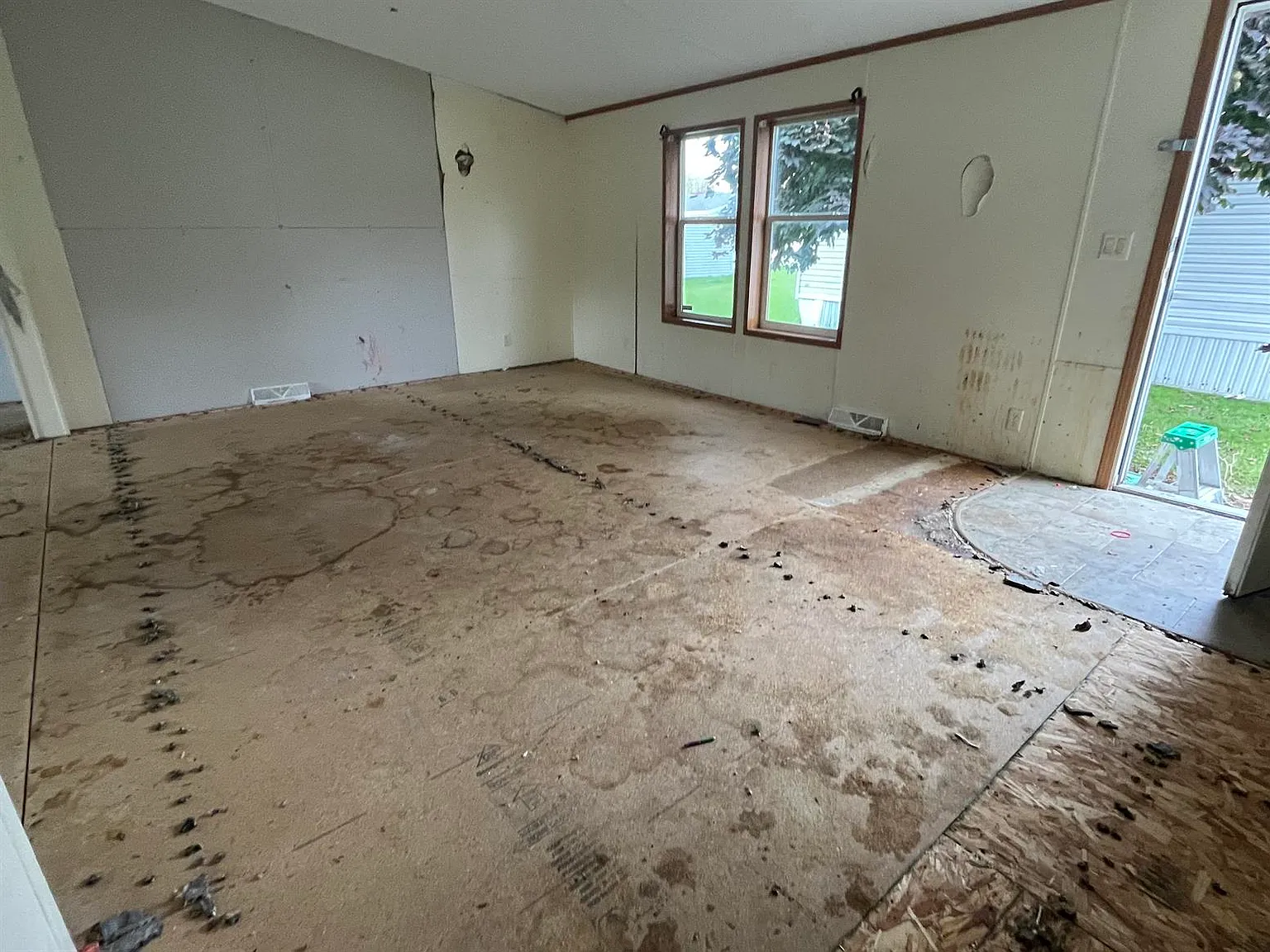 3 bed, $1,299 — Photo 4