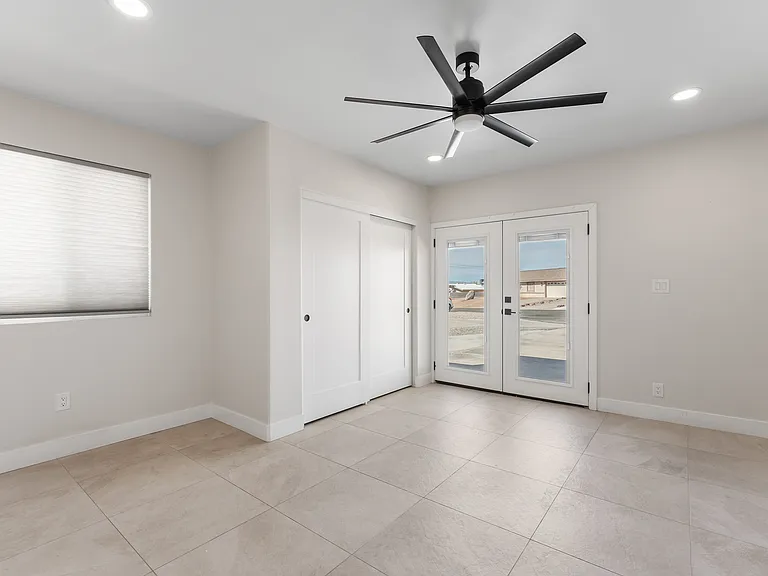 2150 Lake Havasu Plz — Photo 17