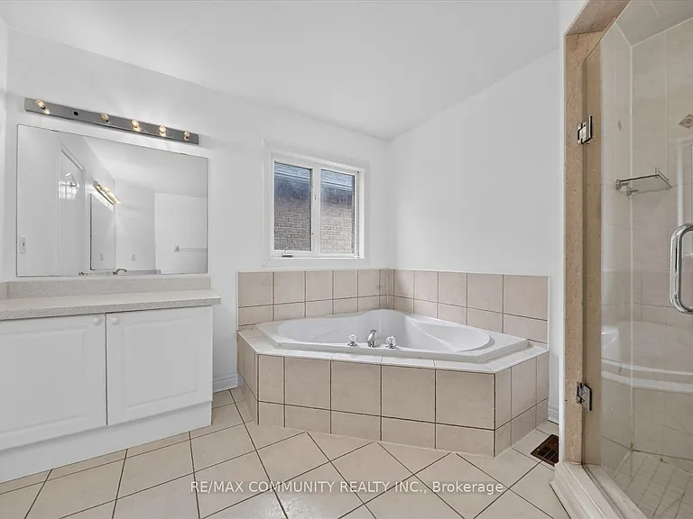 29 River Forest St W — Photo 44