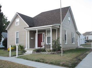 403 W 8th St, Mount Vernon, IN