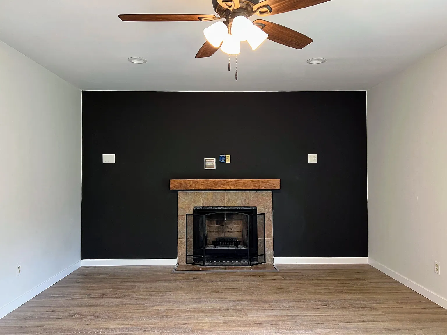 3 bed, 1553 sqft, $2,200 — Photo 4