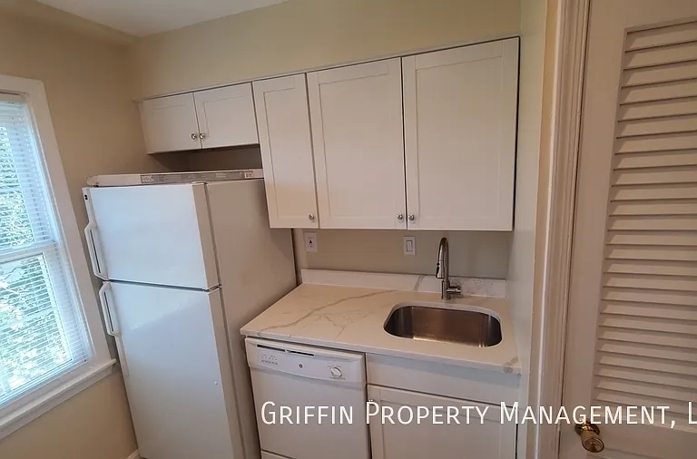 3709 Alabama Ave SE #301 — Photo 4