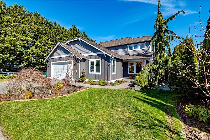 2nd image of 2514 Fir Crest Boulevard