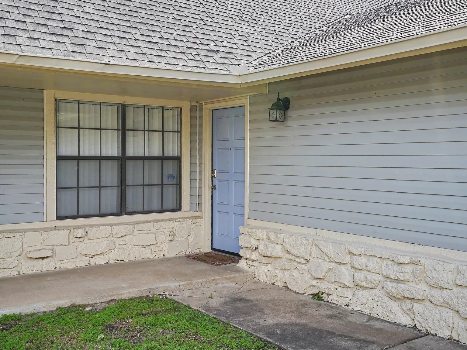 3 bed, 1760 sqft, $1,700 — Photo 3